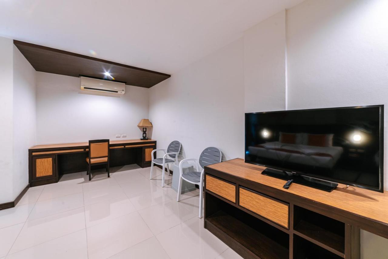 Ratana Hotel Sakdidet, Phuket Town Экстерьер фото