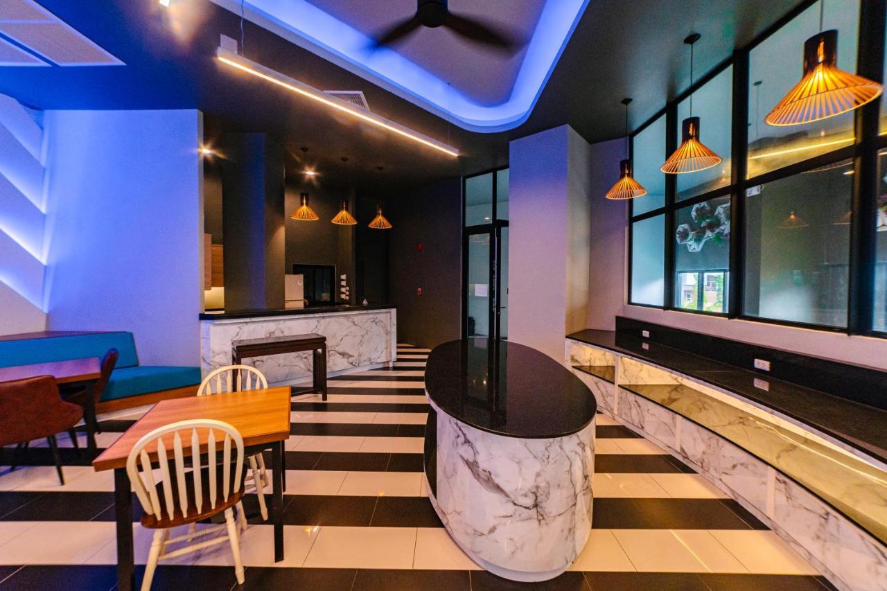 Ratana Hotel Sakdidet, Phuket Town Экстерьер фото